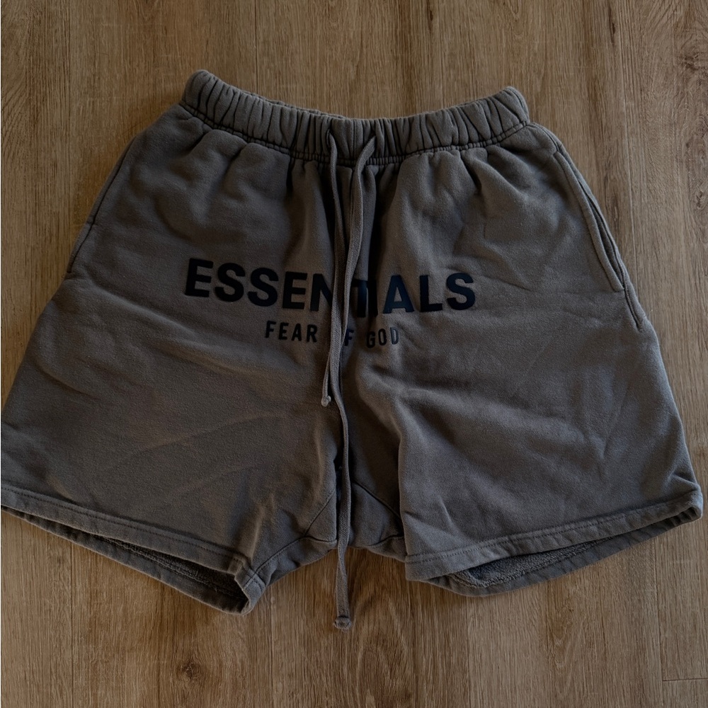 Men's Gray Shorts essentials